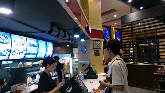 广州地铁燕岗站B入口大宇宙餐厅内景装修