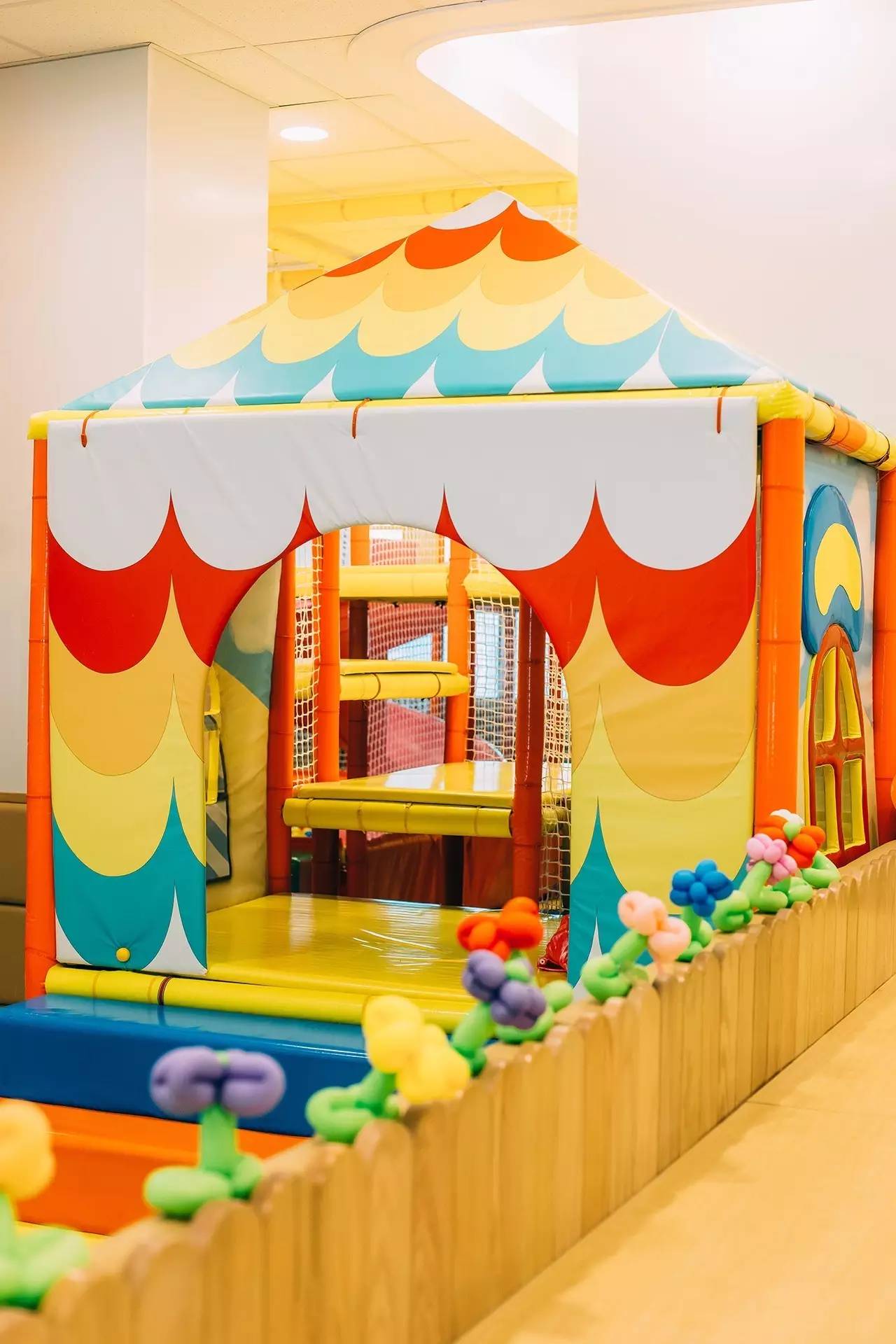 c4395792ec5d4beb996045e790a0a18a_th