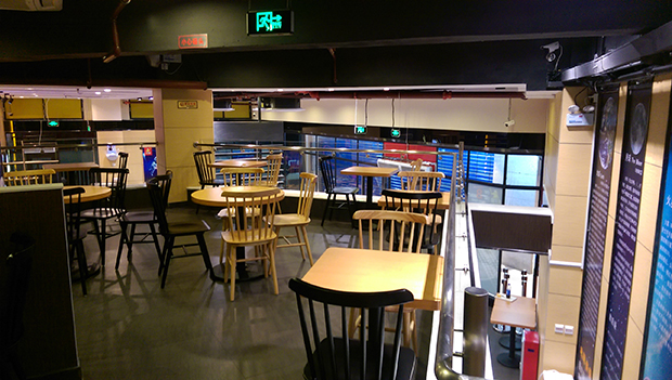 广州地铁燕岗站B入口大宇宙餐厅内景装修