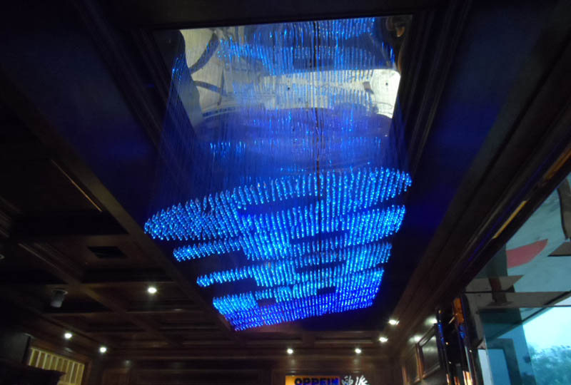 欧派橱柜尊贵馆装修灯具3